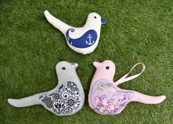 Bird Stuffie ITH: A Holiday Embroidery Review