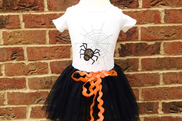 Review: Spider with Web for Halloween Sweatshirt Design